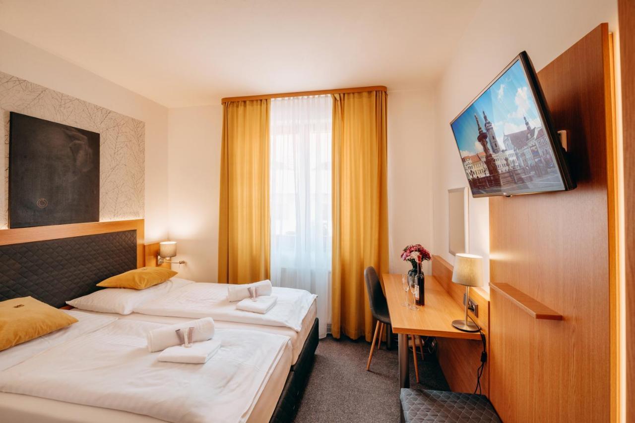 Hotel Klika Ческе-Будеёвице Экстерьер фото