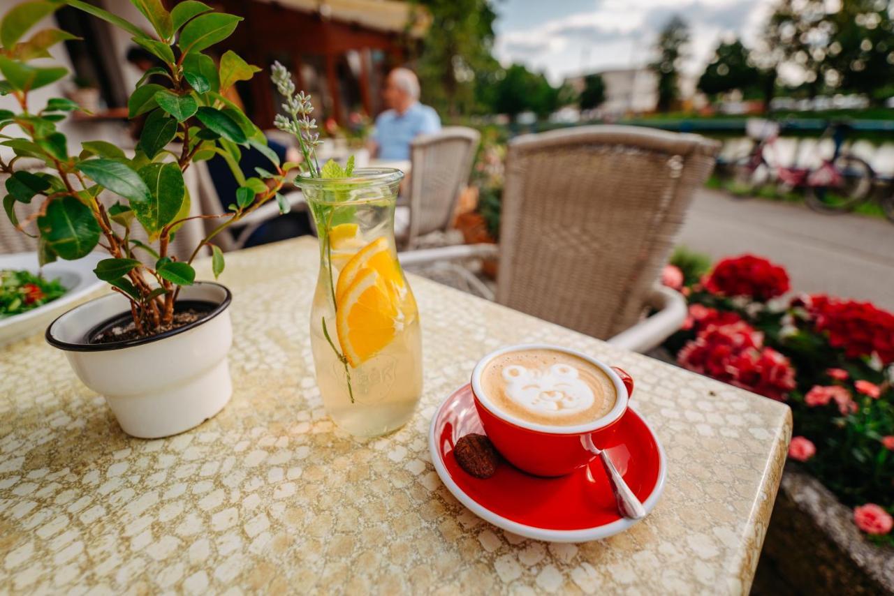 Hotel Klika Ческе-Будеёвице Экстерьер фото