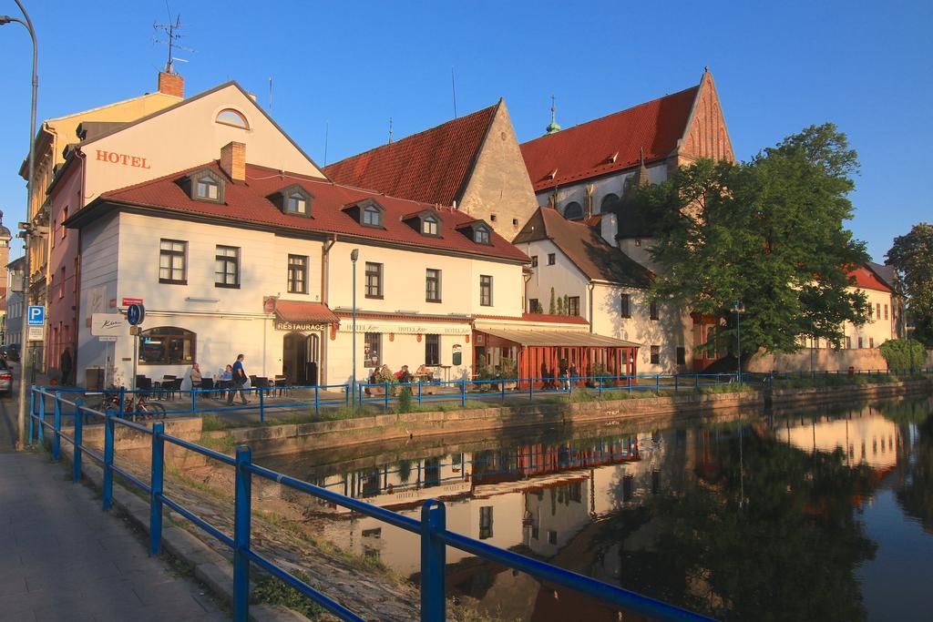 Hotel Klika Ческе-Будеёвице Экстерьер фото